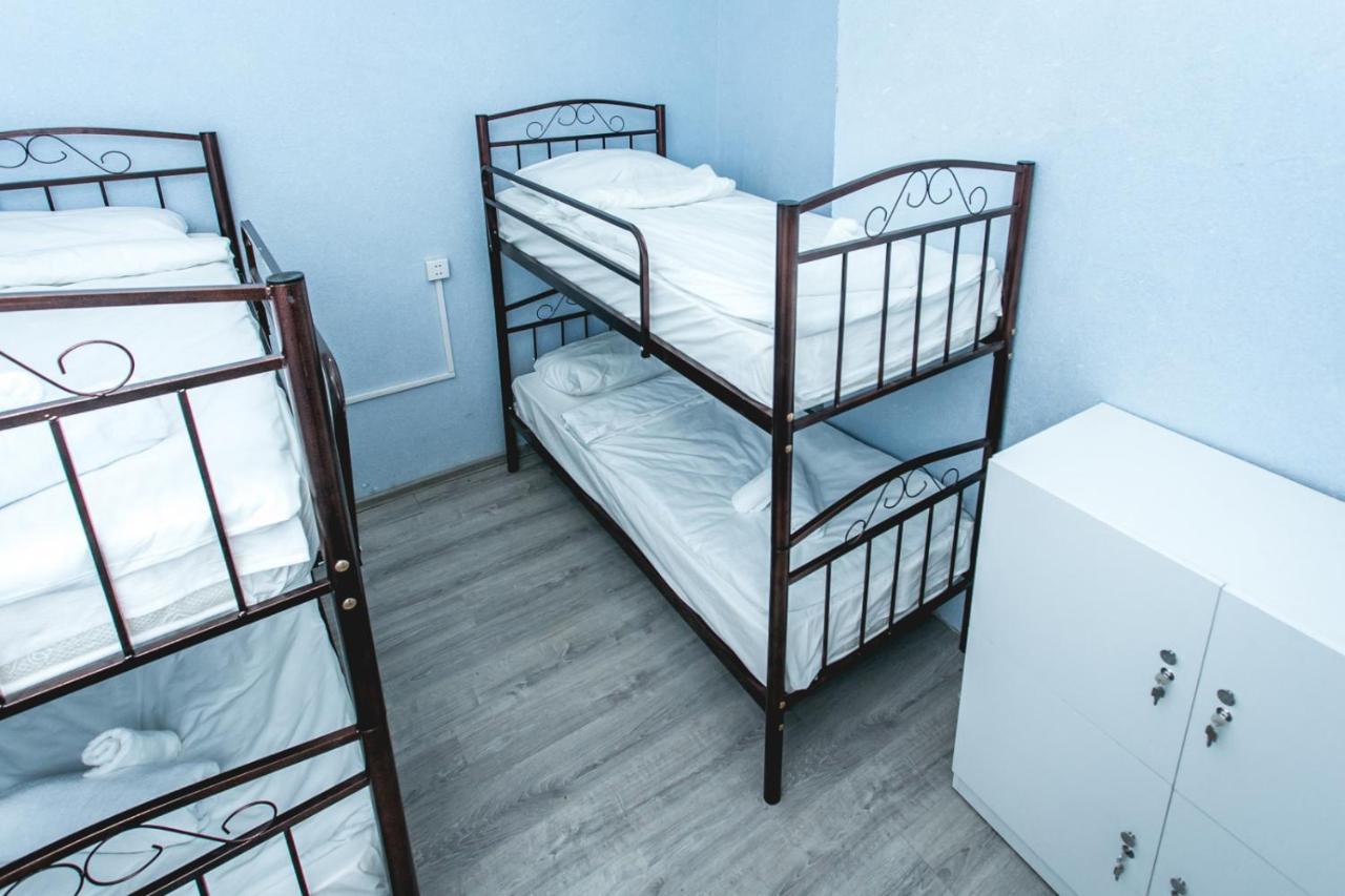 Sherlock Holmes Hostel Baku Exterior photo