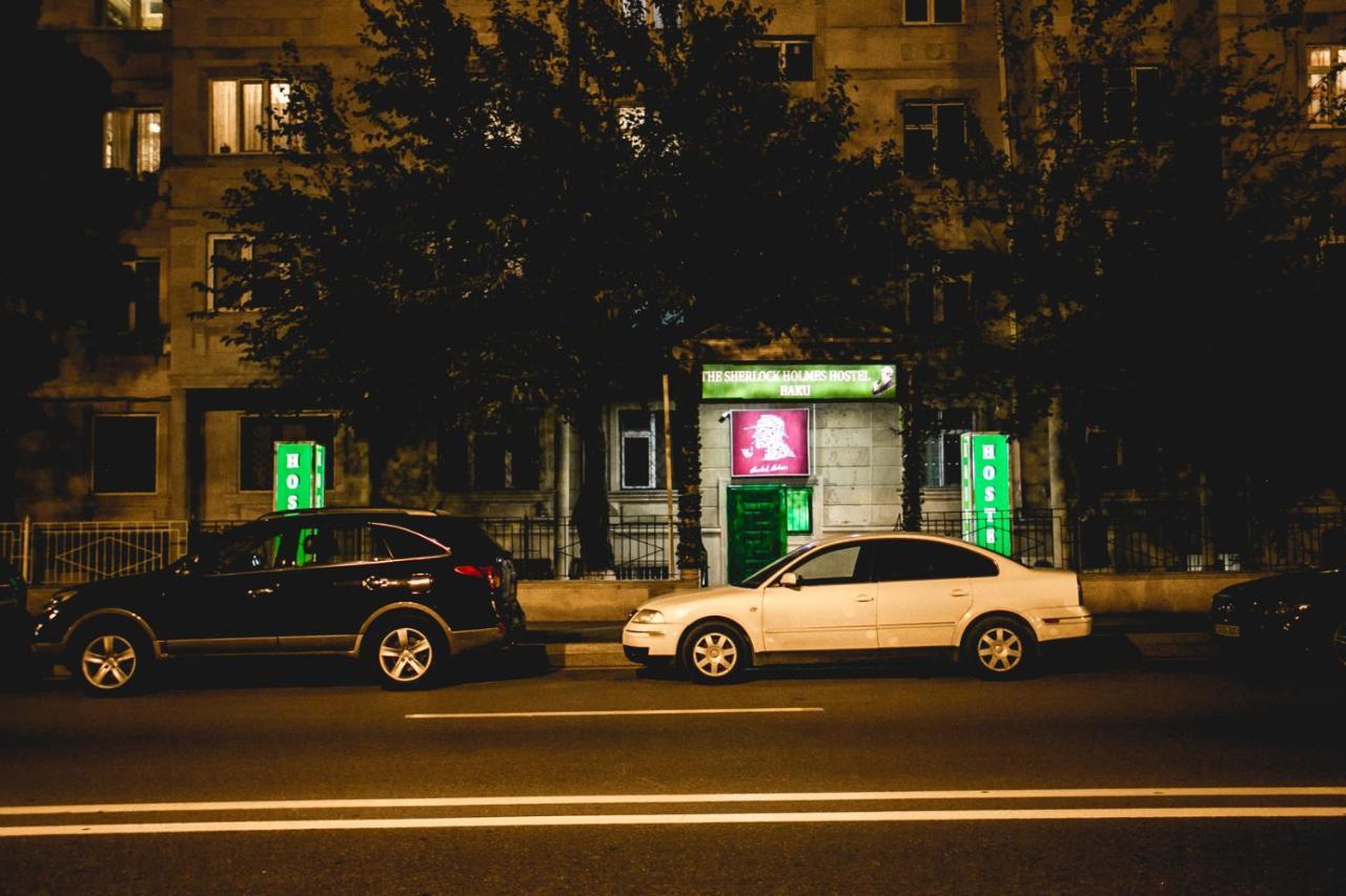 Sherlock Holmes Hostel Baku Exterior photo
